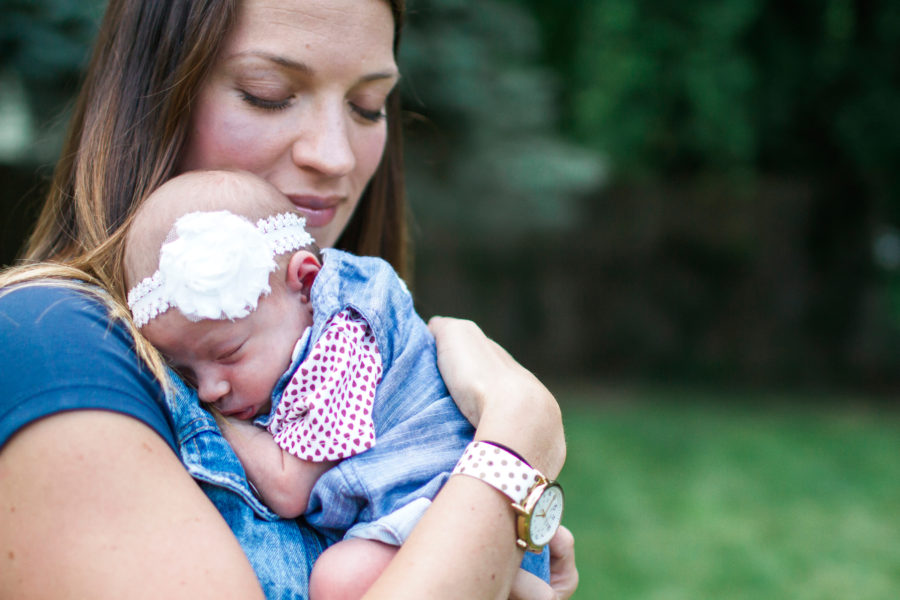 Lifestyle newborn sessions MN